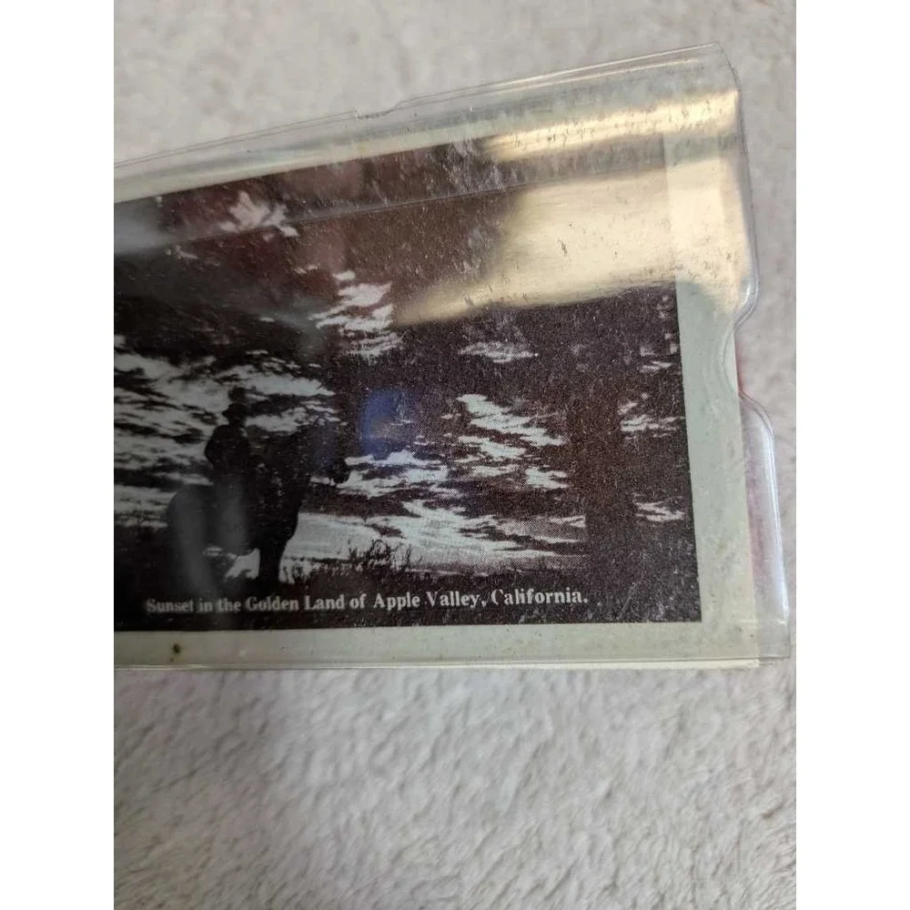 Vintage Leather Red Flip Case Holder‎ - Sunset California Landscape Scene